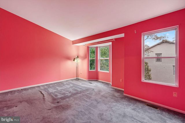 2890 SCHOOLHOUSE CIR, Silver Spring, MD 20902