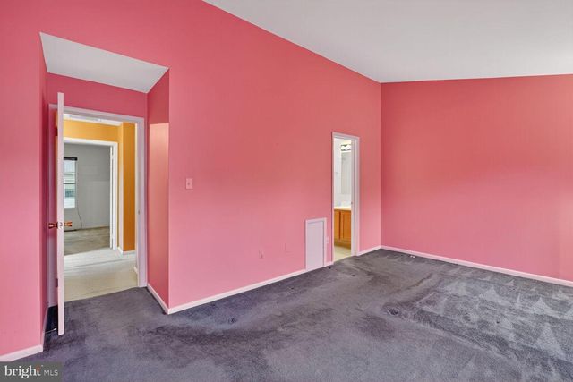 2890 SCHOOLHOUSE CIR, Silver Spring, MD 20902