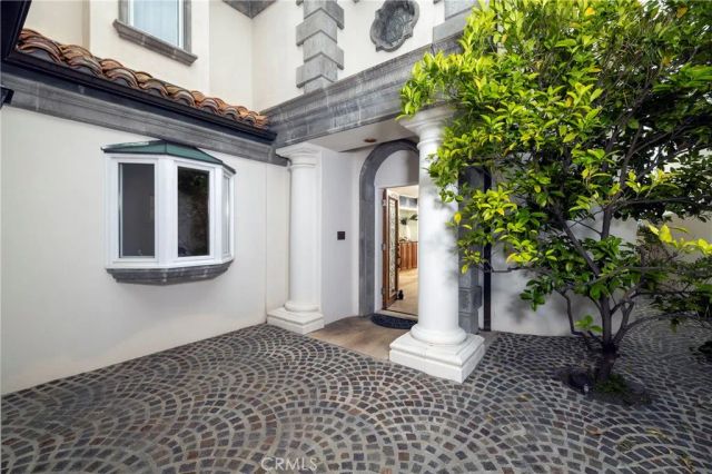 339 Via Lido Soud, Newport Beach, CA 92663