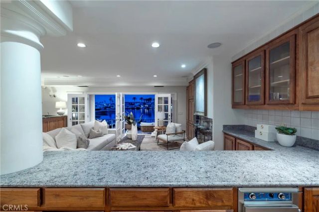 339 Via Lido Soud, Newport Beach, CA 92663