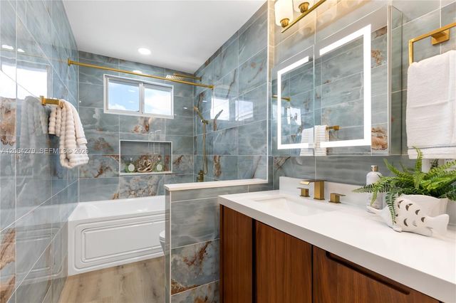 13620 Via Flora C, Delray Beach, FL 33484