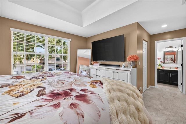 3367 COMMODORE Court, West Palm Beach, FL 33411