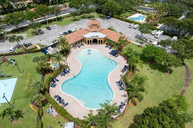 3367 COMMODORE Court, West Palm Beach, FL 33411