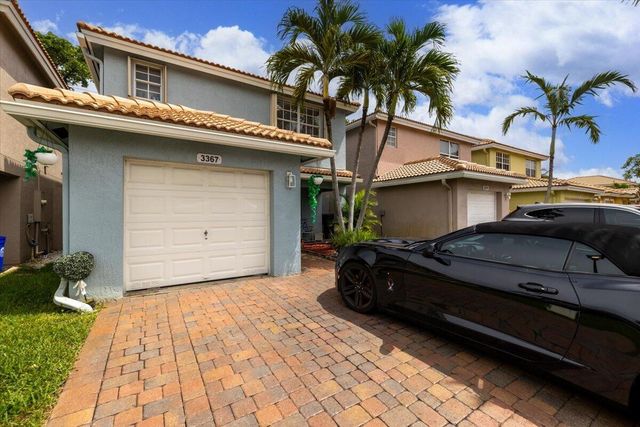 3367 COMMODORE Court, West Palm Beach, FL 33411