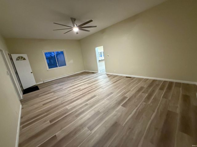 251 W 10th Street, Peru, IN 46970