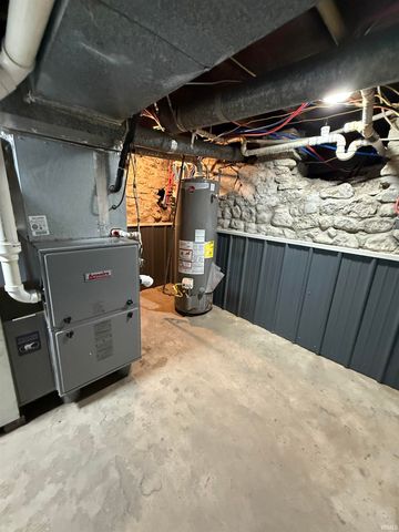 251 W 10th Street, Peru, IN 46970