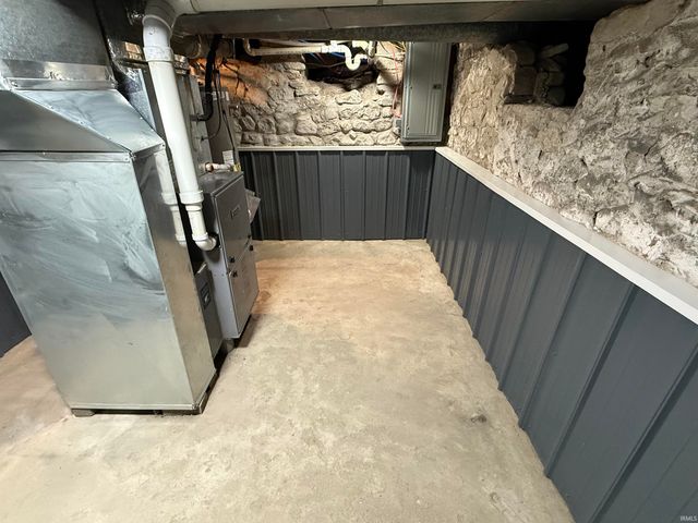 251 W 10th Street, Peru, IN 46970