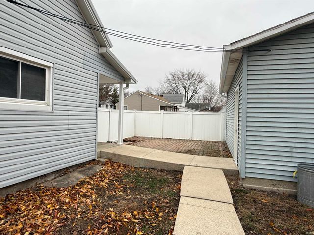 251 W 10th Street, Peru, IN 46970