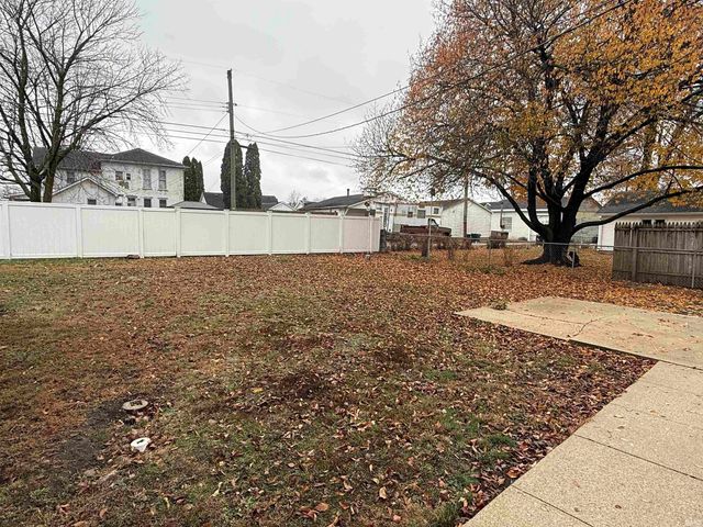 251 W 10th Street, Peru, IN 46970