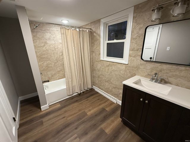 251 W 10th Street, Peru, IN 46970