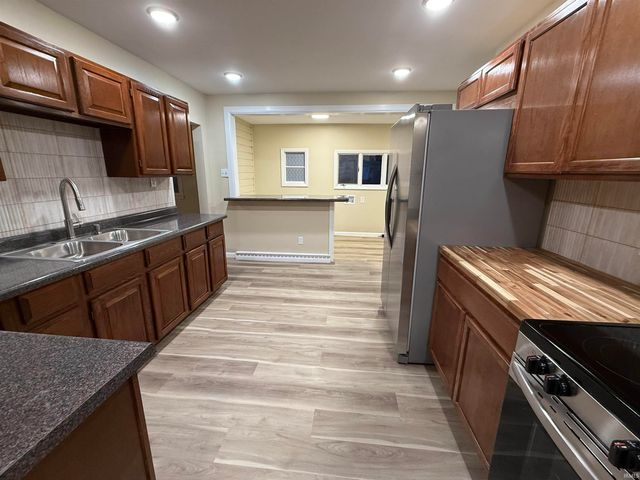 251 W 10th Street, Peru, IN 46970