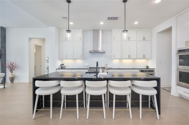 804 Lauren Belle LN, Lakeway, TX 78669