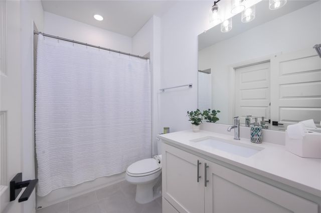 804 Lauren Belle LN, Lakeway, TX 78669