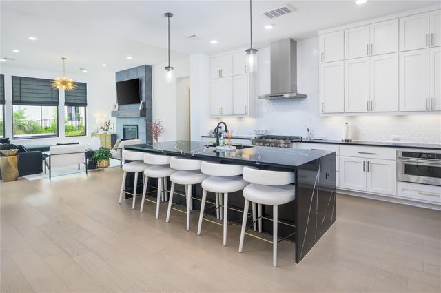 804 Lauren Belle LN, Lakeway, TX 78669