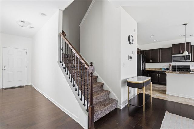 565 Dasheill Lane, Atlanta, GA 30349