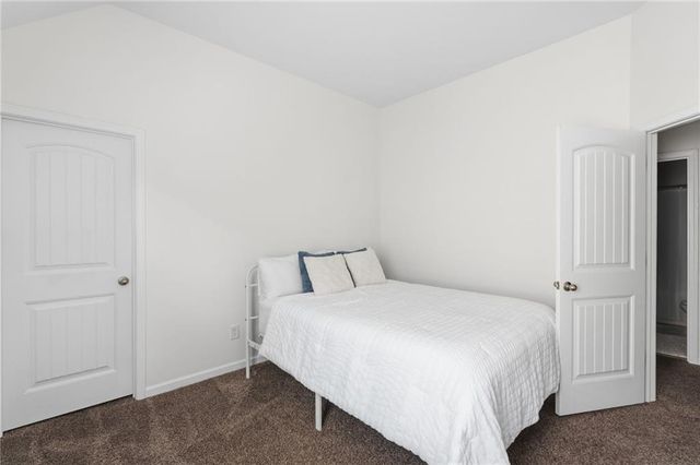 565 Dasheill Lane, Atlanta, GA 30349