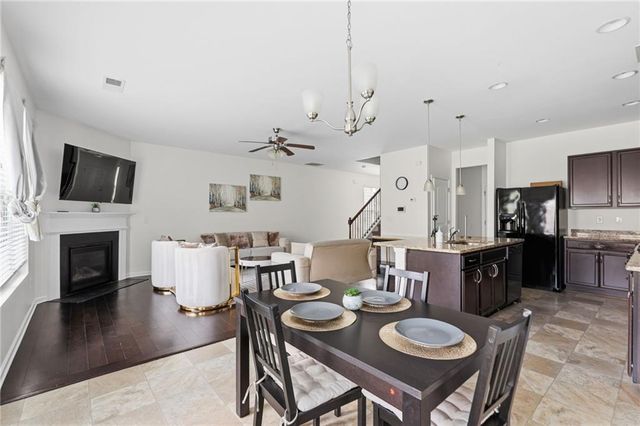 565 Dasheill Lane, Atlanta, GA 30349