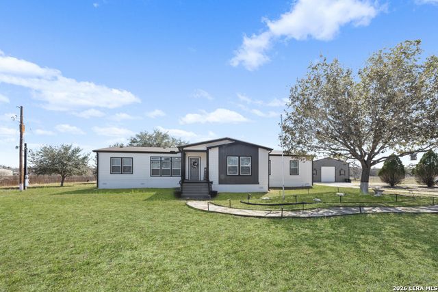 175 Ranch Country, La Vernia, TX 78121