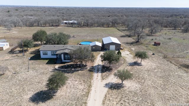 175 Ranch Country, La Vernia, TX 78121