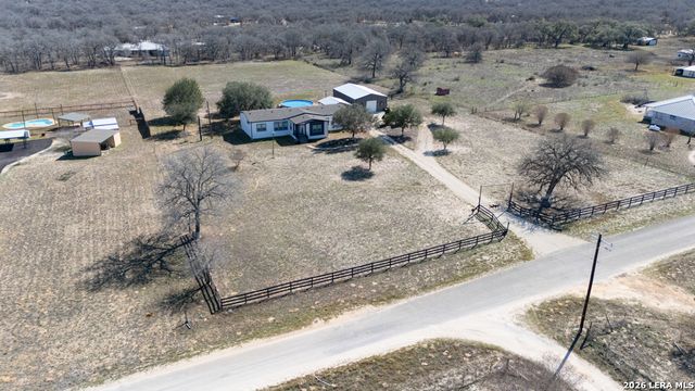 175 Ranch Country, La Vernia, TX 78121