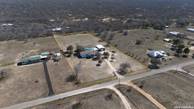 175 Ranch Country, La Vernia, TX 78121