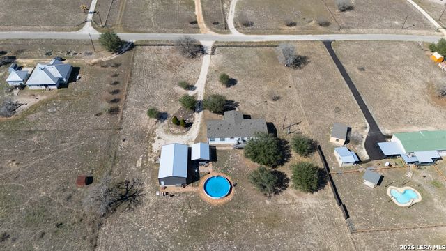 175 Ranch Country, La Vernia, TX 78121
