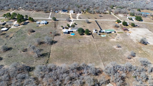 175 Ranch Country, La Vernia, TX 78121