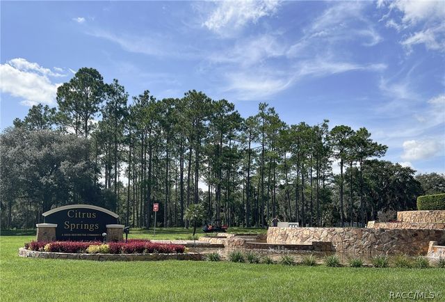 1512 E Carson Road, Dunnellon, FL 34434