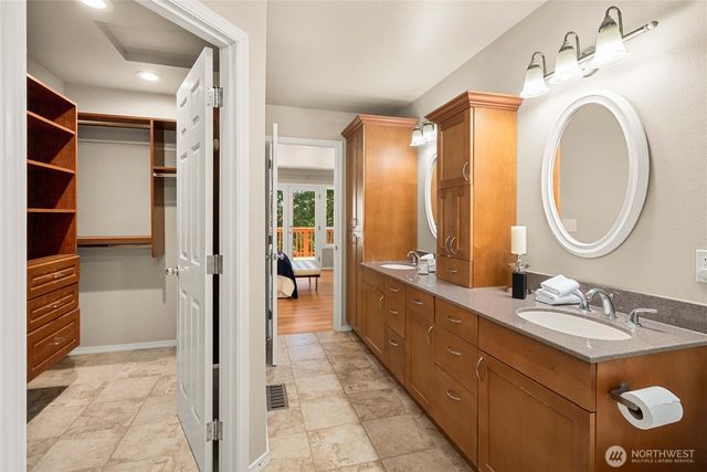 4325 270th Avenue NE, Redmond, WA 98053