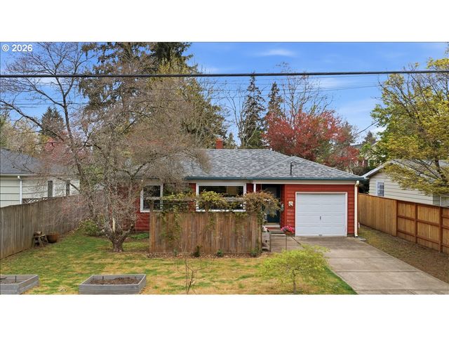 5823 Se INSLEY St, Portland, OR 97206