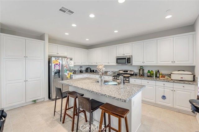 16348 Hamilton Court, Victorville, CA 92394