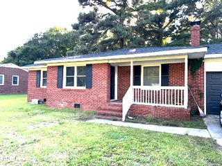 2521 Country Club Road, Jacksonville, NC 28546