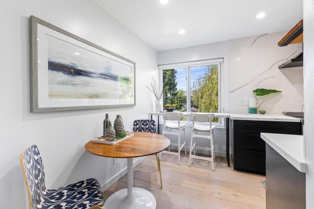 55 Claremont Avenue 301, Redwood City, CA 94062