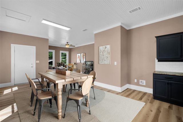 601 S 7th Avenue, Teague, TX 75860
