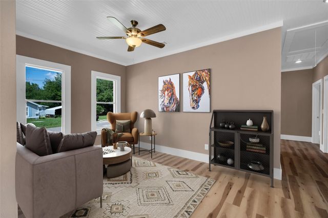 601 S 7th Avenue, Teague, TX 75860