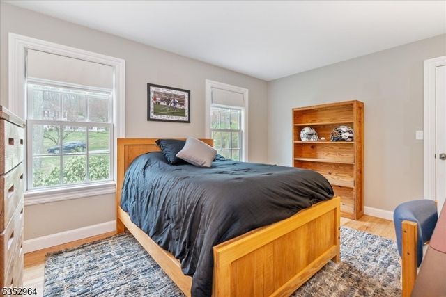 3 Beaver Brook Dr, Washington Twp., NJ 07853