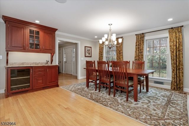 3 Beaver Brook Dr, Washington Twp., NJ 07853