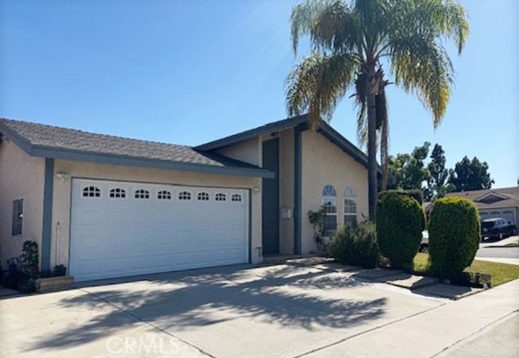 13132 La Jara, Cerritos, CA 90703