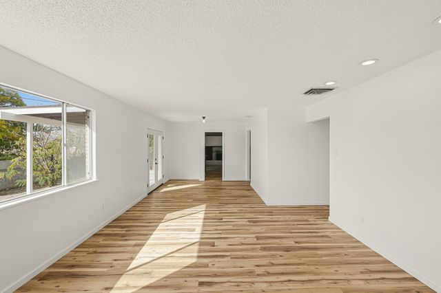 12208 Eastridge Drive NE, Albuquerque, NM 87112