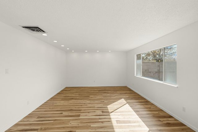 12208 Eastridge Drive NE, Albuquerque, NM 87112