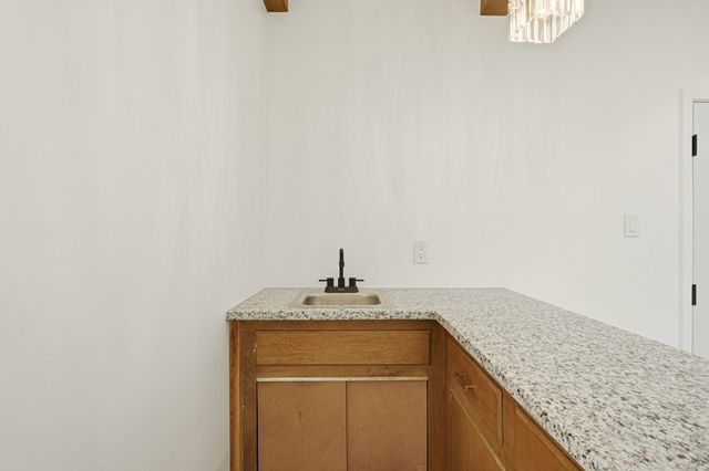 12208 Eastridge Drive NE, Albuquerque, NM 87112