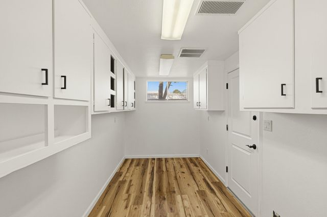 12208 Eastridge Drive NE, Albuquerque, NM 87112