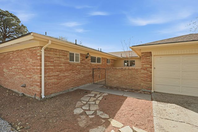 12208 Eastridge Drive NE, Albuquerque, NM 87112