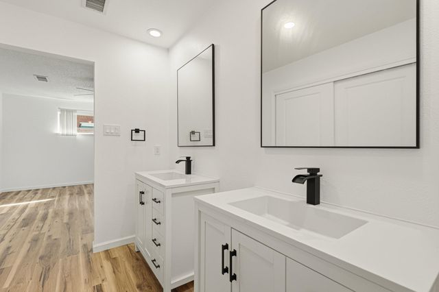 12208 Eastridge Drive NE, Albuquerque, NM 87112