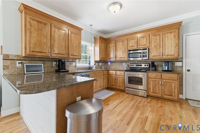 12309 Windsor Rd, Chester, VA 23831