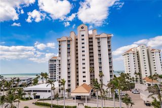 40 Seagate DR 202A, Naples, FL 34103