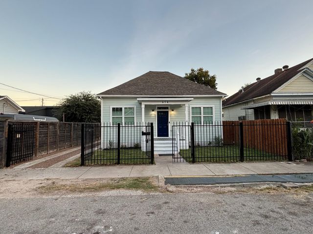 414 Marie Street, Houston, TX 77009