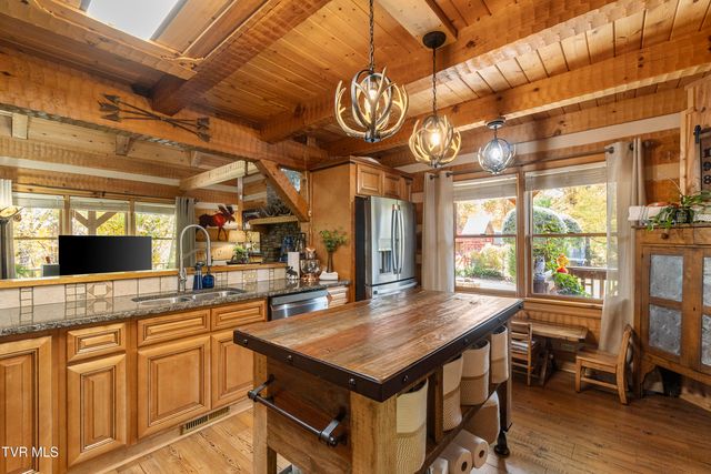 570 Stephen Brooks Road, Greeneville, TN 37743