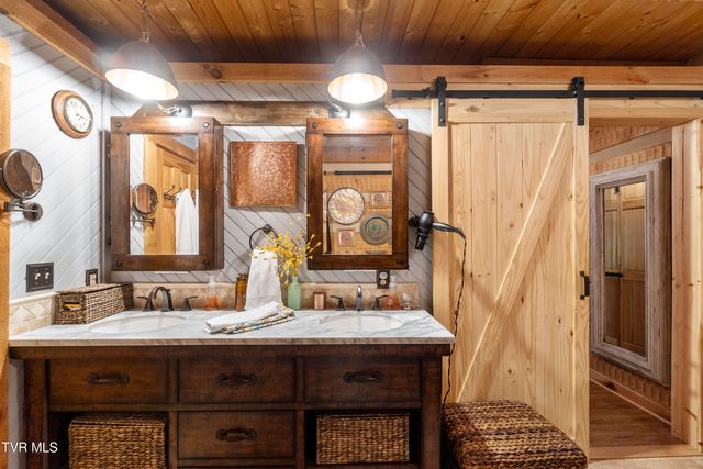 570 Stephen Brooks Road, Greeneville, TN 37743