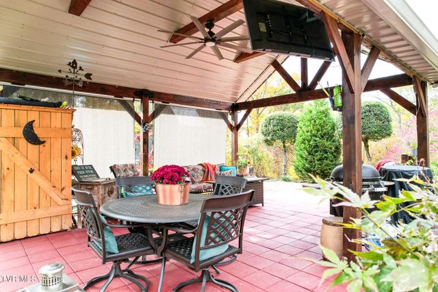 570 Stephen Brooks Road, Greeneville, TN 37743